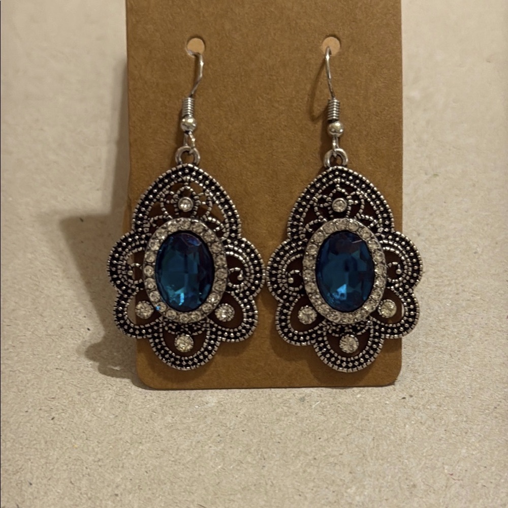 2 for $5 / $4 each ~~ Victorian Silver & Blue Earrings